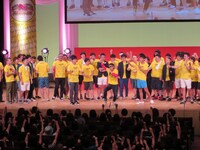 大フィーバーのBKB「ブンブン！」。