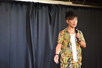 コミュニケーション術について語る入江。