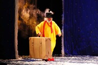 「SLAVA’S SNOWSHOW（スラバのスノーショー）」東京公演のワンシーン。