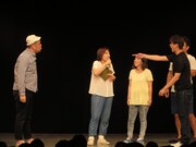 じゃんけんで揉める野性爆弾を止める橋本。