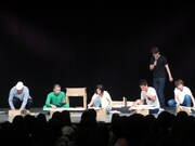 「木で土」を作る5人。