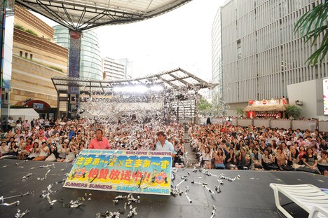 記念撮影の様子。(c)テレビ朝日