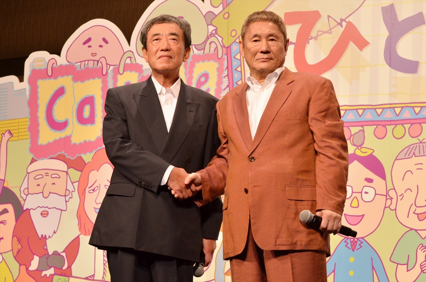 （左から）カルビー株式会社代表取締役会長兼CEO・松本晃と、ビートたけし。