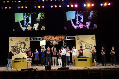 「ダイナマイト関西2014」で優勝したずん飯尾。