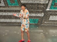 佐久間一行「月1ライブ」の様子。