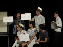 ジンカーズのネタへの批評。