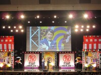 たりないふたり漫才の様子。