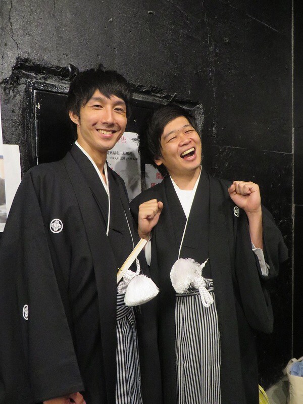 「K-PRO一日10公演耐久LIVE～メインMC・ザンゼンジ！～」開演前のザンゼンジ。