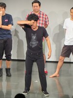 流れ星ちゅうえいの「カトちゃんペ」と見せかけた「ほうれい線おじさん」。