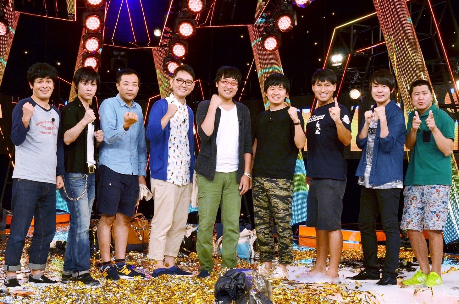 新バラエティ番組「ミレニアムズ」に出演する（左から）流れ星、ナイツ、南海キャンディーズ山里、オードリー、ウーマンラッシュアワー。