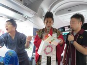 偶然箸を60膳持っていた西澤。