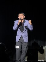 「歌ネタ王決定戦2014」準決勝東京会場の手賀沼ジュン。