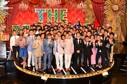 「日清食品 THE MANZAI 2014 認定漫才師50組大お披露目SP~今年一番おもしろい漫才師は誰だ!?~」収録後のフォトセッションの模様。