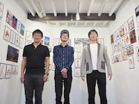 ハブの到着を待つ河村カメラマンとノンスモーキン。