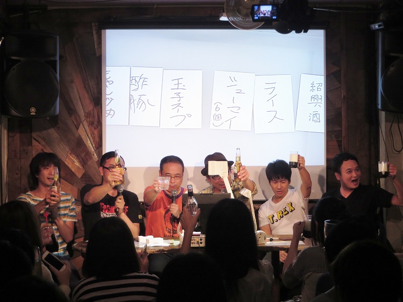 最高の中華定食ができあがったところで乾杯。