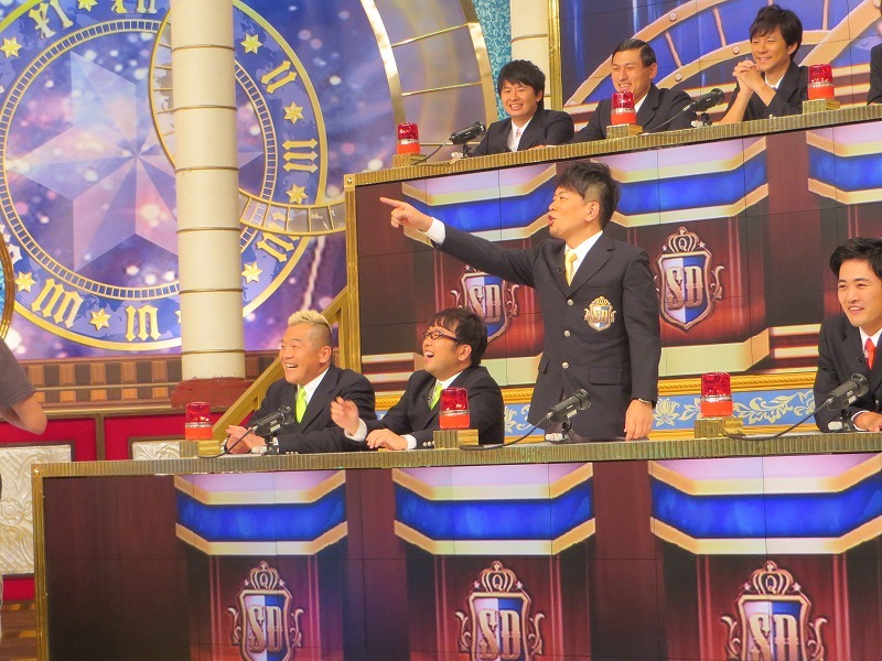 「クイズ!? 正解は出さないで」収録の様子。