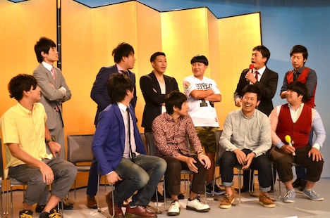 記者取材会のワンシーン。