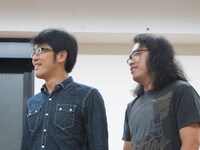 名コンビの鈴木と中岡。