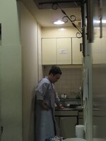 本番前1人でセリフの練習をするアイアム野田。