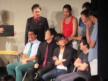 認定漫才師に残ったことを総ツッコミされるコント師・トップリード。