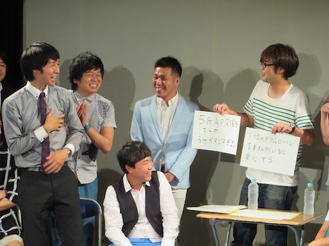 エンディングのドラムロールで今後ボケることを約束した三福。