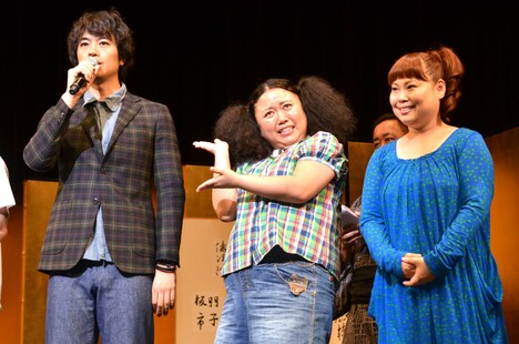 （左から）齊藤工、ニッチェ。