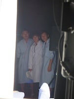 本番中の舞台袖。