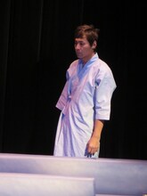 今回素顔を出すシーンの少なかったヒロシ。