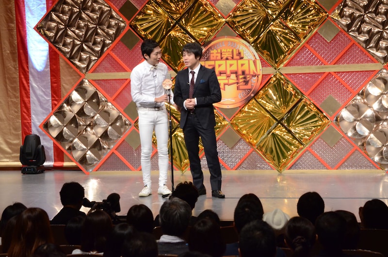 「お笑いTEPPANステージ」に出演するNON STYLE。