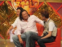 馬場（右）のゆるいポジションを巡って話し合いが始まる場面も。