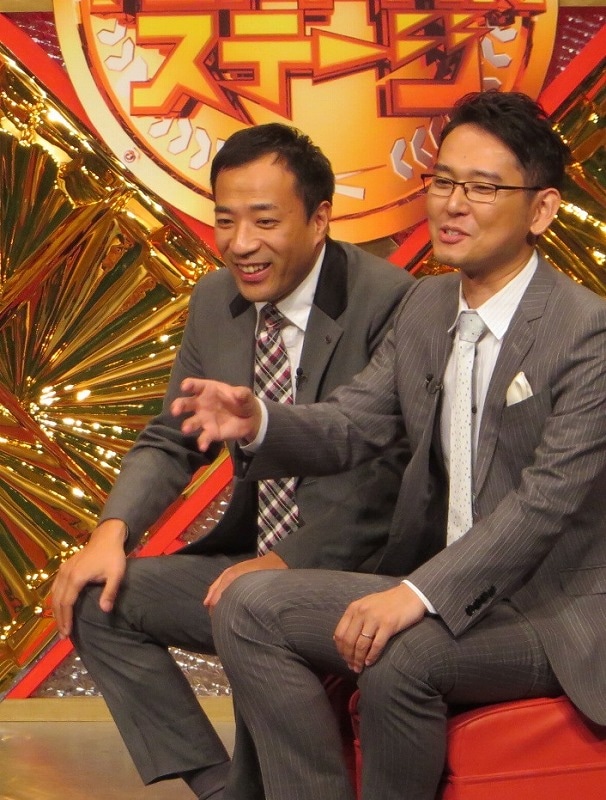 収録では土屋（右）が自らの立ち位置を「間違いを訂正する公務員」と説明。