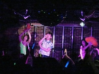 藤井隆とベッド・インのコラボ。