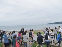 浜辺で自然発生したRG撮影会。