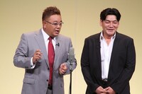 「サンドウィッチマンライブツアー2014」の様子。