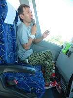 RGのノープランなノリにツッコまずにいられないタケト。