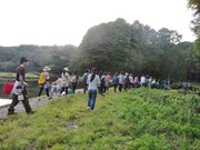 鳥を探しに向かう一行。