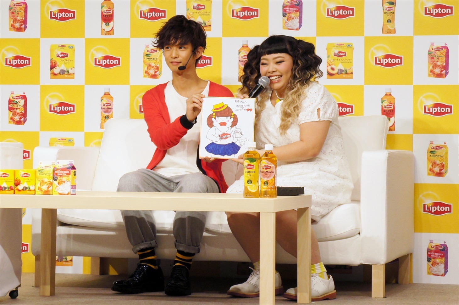 （左から）千葉雄大、渡辺直美。