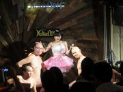 鬼ヶ島・おおかわらプロデュースアイドルユニット・スイカ★ドロボーの初ソロイベント「スイカ★ドロボー みんなで打上げ＆大反省会～真のメンバーは誰なのか!? 公開オーディション！～」の様子。
