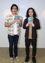 平成ノブシコブシ徳井とピース又吉（左から）。