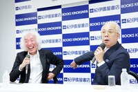 書籍「高平哲郎スラップスティック選集」の創刊記念トークイベントに出演した（左から）高平哲郎、小堺一機。