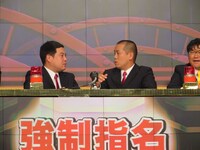 トシに頼りっぱなしのタカ。