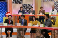 「有吉のバカだけど…ニュースはじめました」収録中のワンシーン。(c)テレビ東京