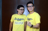 シソンヌ。左がじろう、右が長谷川。