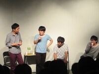 舞台上で行われた休憩。