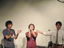 「ワラインプロ5」の第2回「インプロ王決定戦」で優勝したさらば青春の光・森田（中央）。