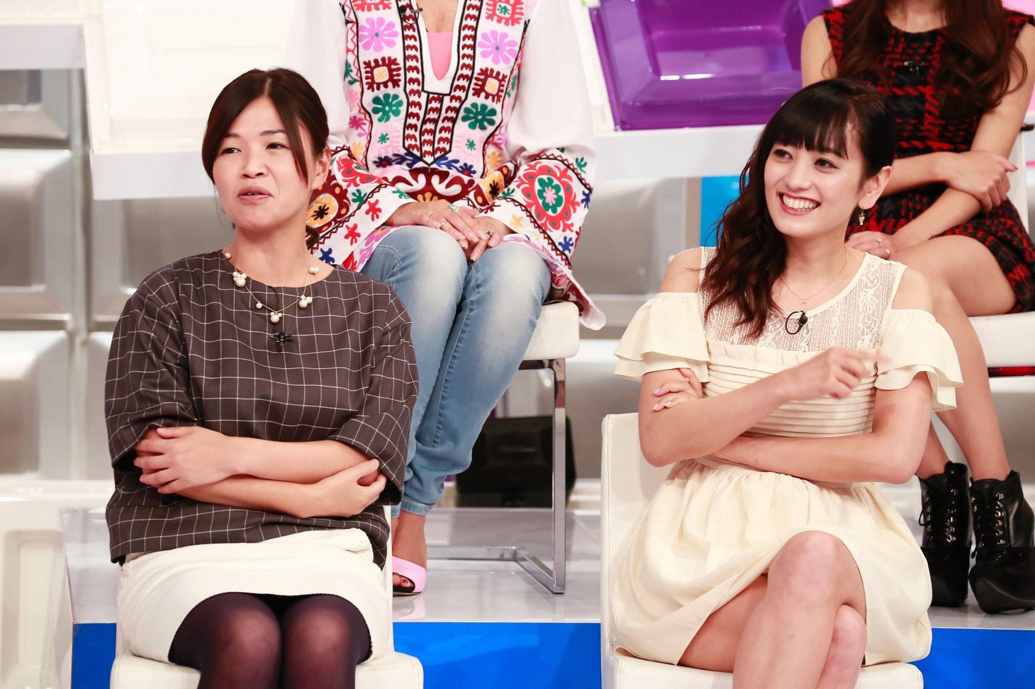 （左から）オアシズ大久保、脊山麻理子。(c)フジテレビ