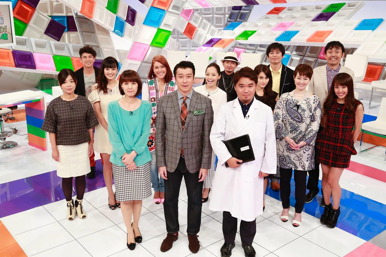 「性格ミエル研究所」の出演者。(c)フジテレビ