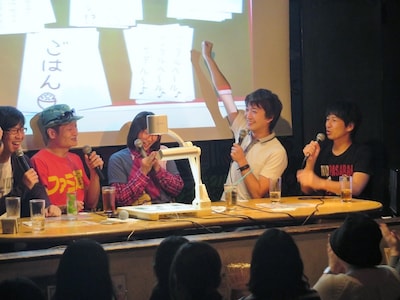 「Aスタディゲーム4」で優勝したTHE GEESE高佐（右から2番目）。