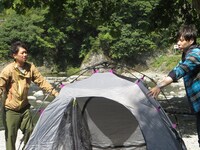 ライセンスがケンカをしながらの共同作業。