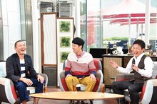 「イキザマJAPAN」MCの小籔千豊（中）、ゲストの赤星憲広（右）、トータルテンボス藤田（左）。(c)関西テレビ